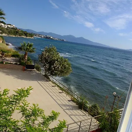 Yilanci Burnu,kusadasi Сasa de vacaciones Kusadasi